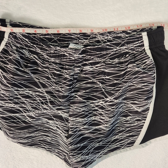 Athletic Running Shorts size Medium Size 8-10 - Picture 7 of 9